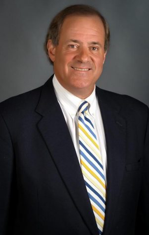 In celebration of the 25th anniversary of the Management of Sports Industries Program at the University of New Haven, noted ESPN sportscaster Chris Berman will participate in an extended sports dialogue with ESPN producer and UNH alumnus Craig Mortali ‘84, followed by a Q&A session.