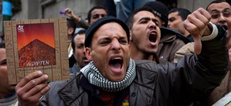 Egypts embattled regime announced Monday a 15 percent increase in salaries and pensions in the latest attempt to defuse popular anger amid protests demanding President Hosni Mubaraks ouster.
