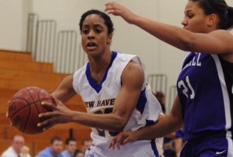 Women’s Basketball Gets First Win, Defeats Le Moyne 79-63