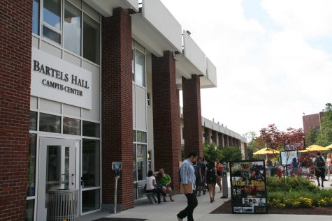 Students outside Bartels Campus Center during the first week of classes and events.