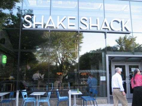 Connecticut’s newest Shake Shack sits on Chapel Street, between College and Temple Streets, and is directly across from the New Haven green.