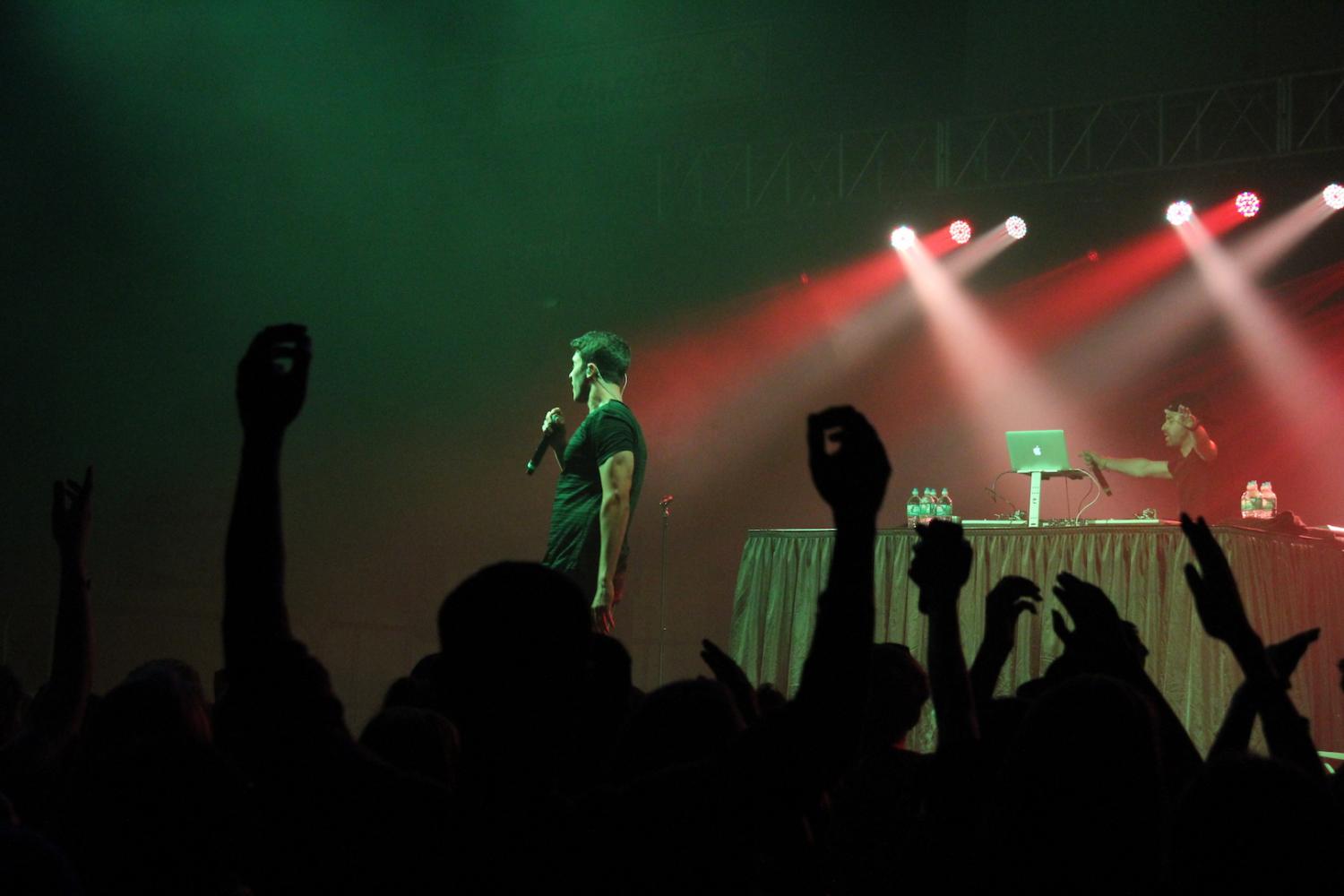 Kid Ink, Timeflies Perform Spring Weekend Concert