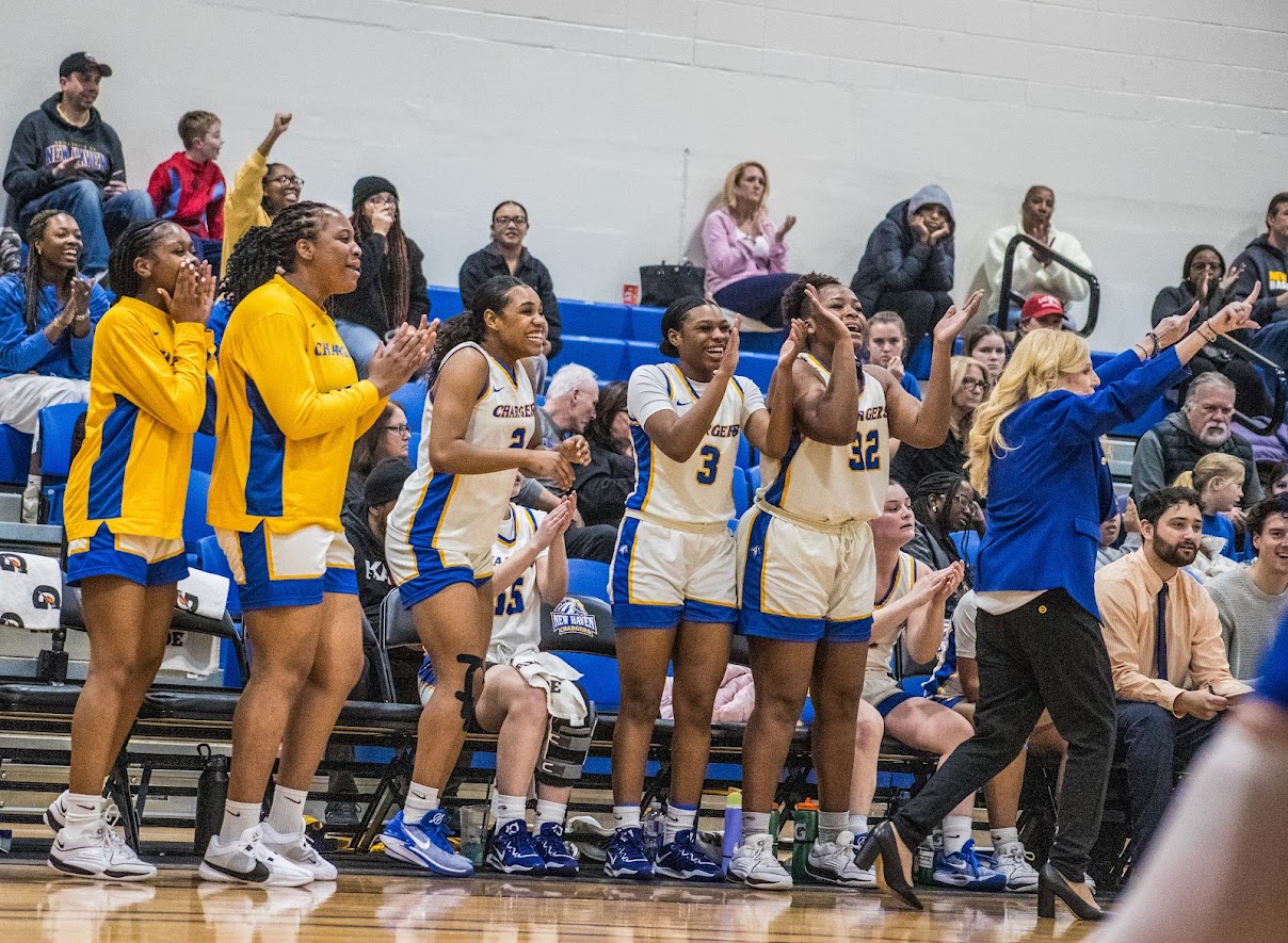 Women’s basketball falls to Bentley at home - The Charger Bulletin